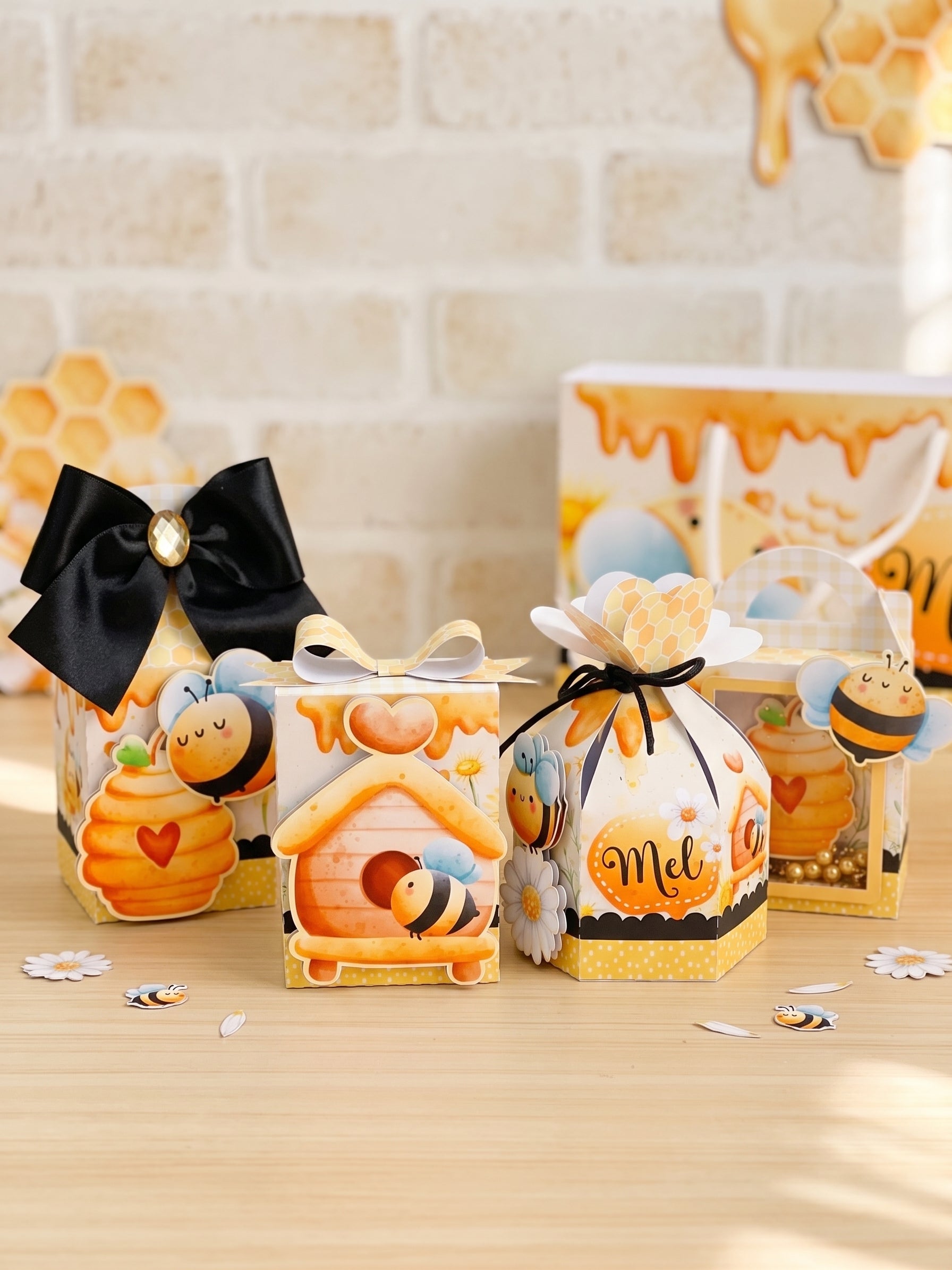 Bee Party Favor Box Kit